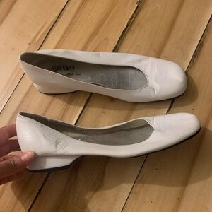 Bravo browns white leather flats
